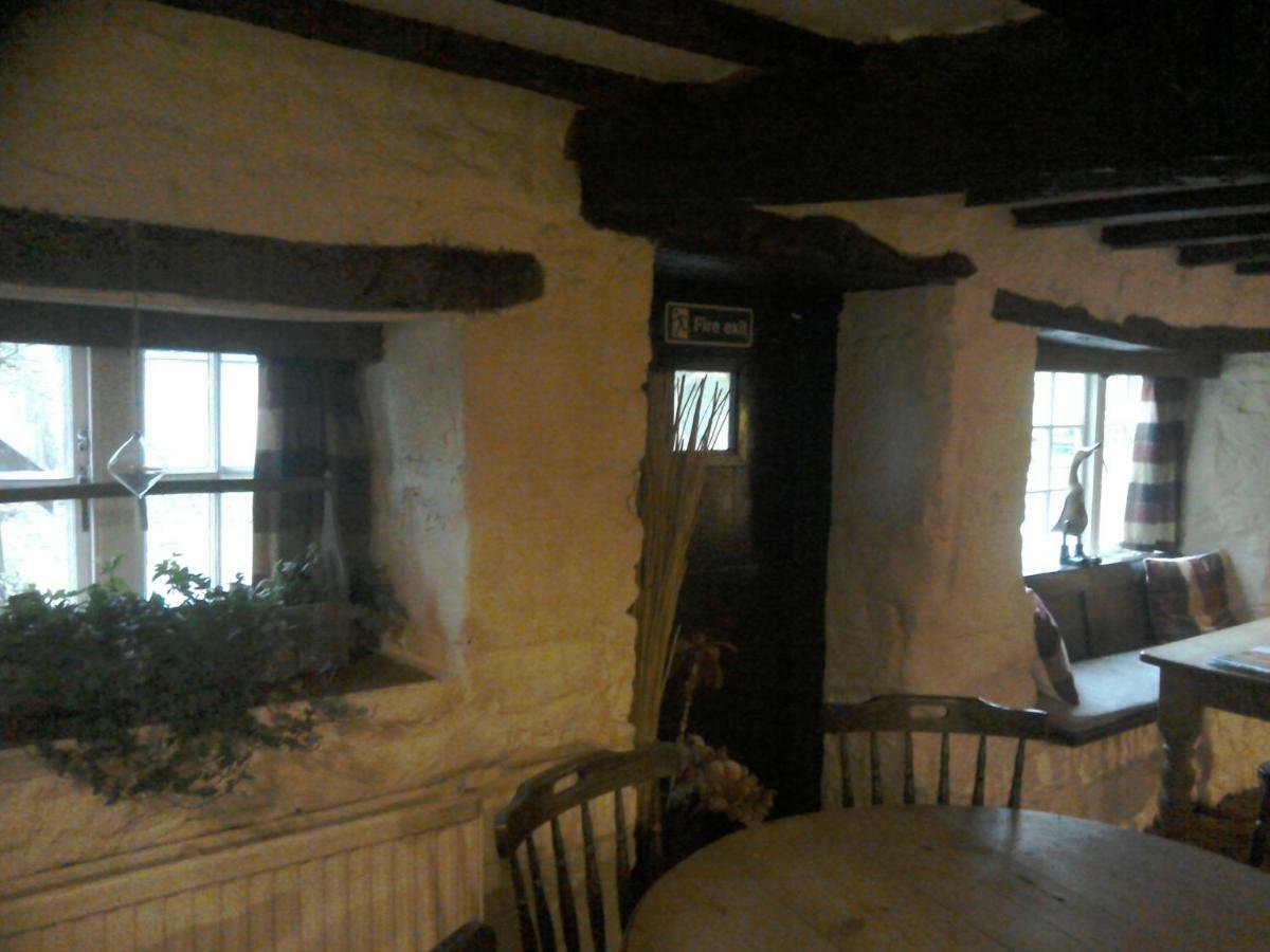 The Crown Inn Alvediston 외부 사진