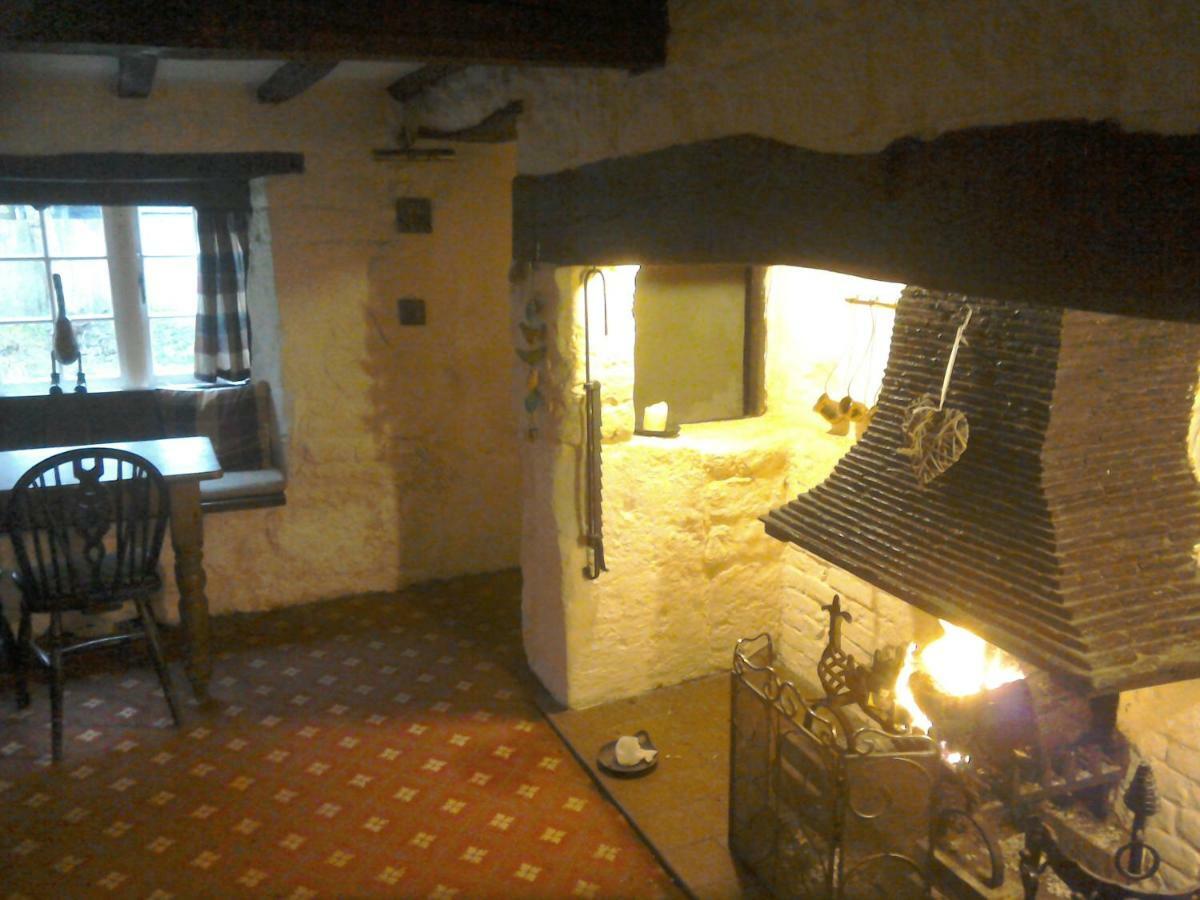 The Crown Inn Alvediston 외부 사진