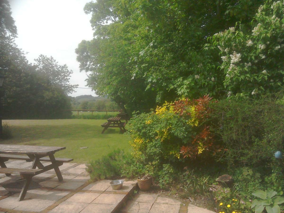 The Crown Inn Alvediston 외부 사진