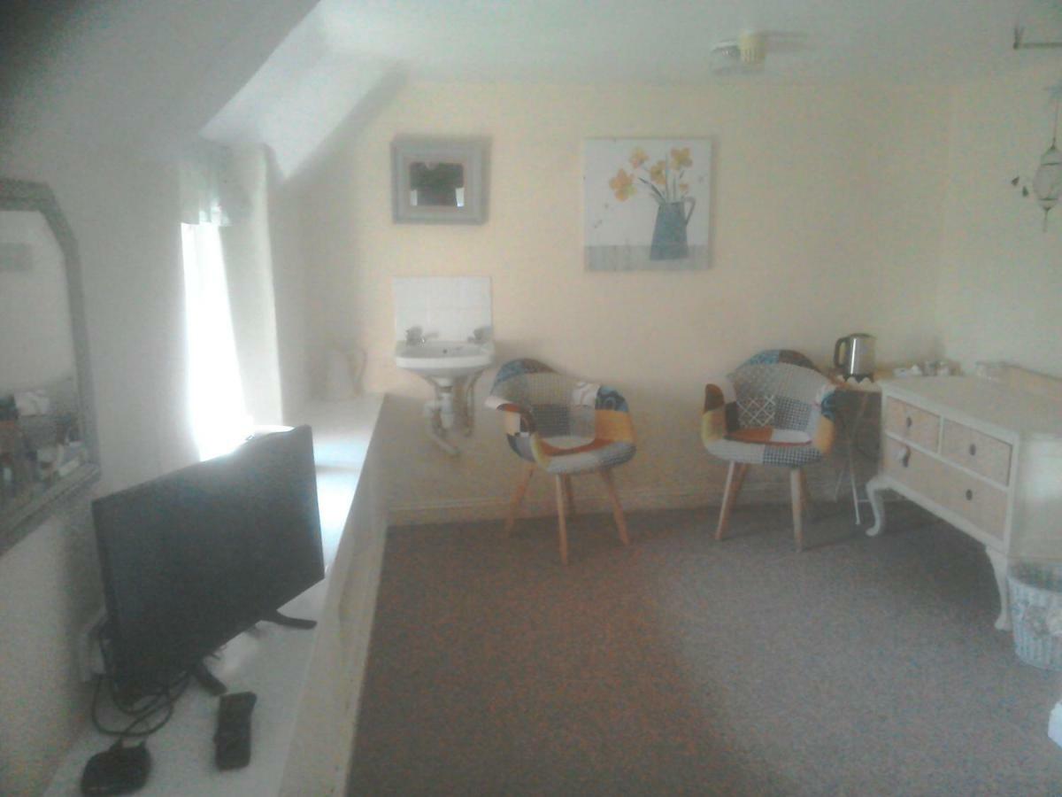 The Crown Inn Alvediston 외부 사진