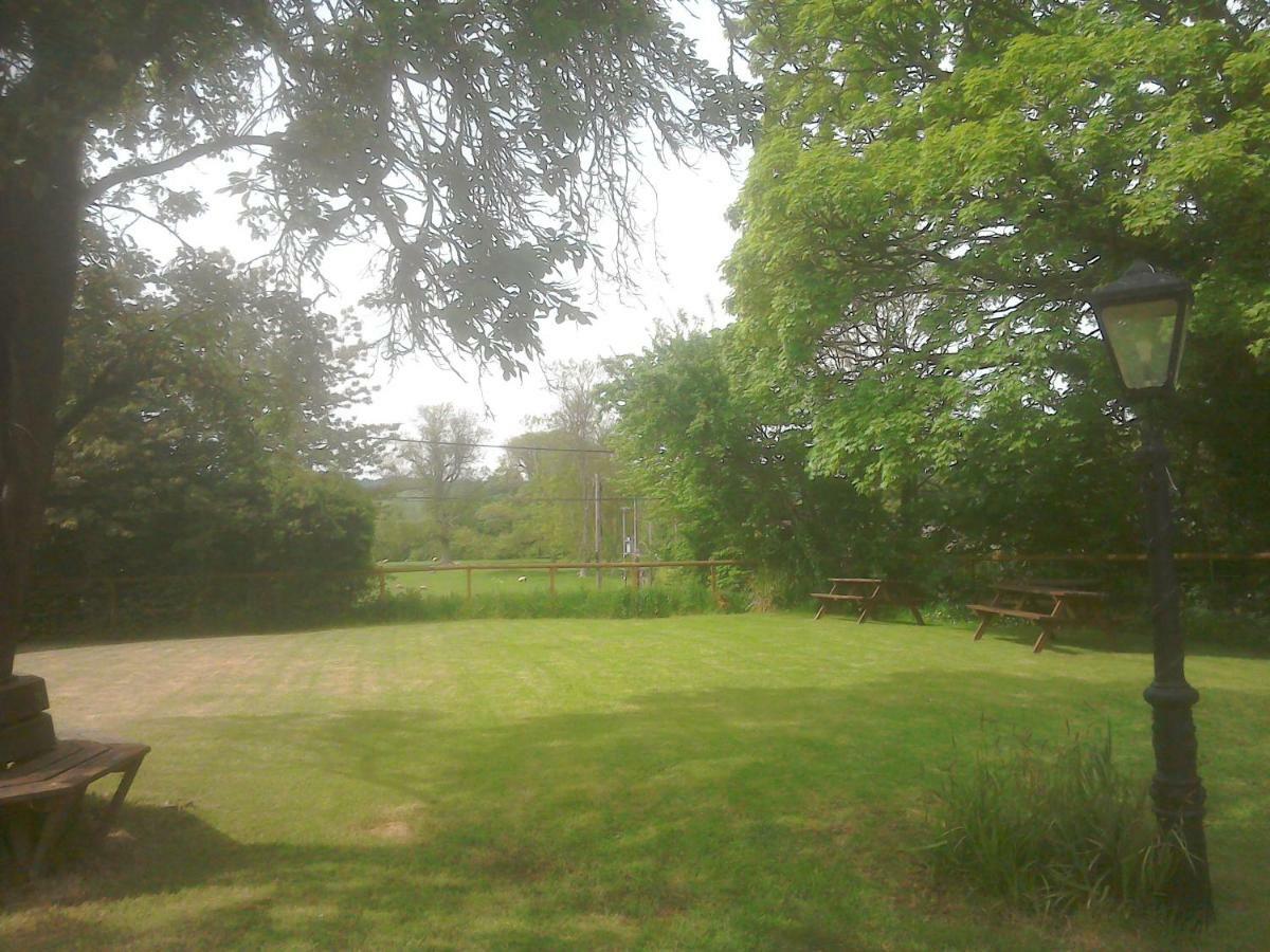 The Crown Inn Alvediston 외부 사진